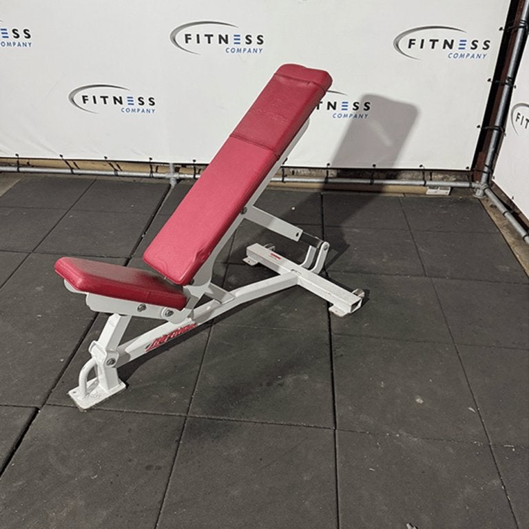 LIFE FITNESS – ADJUSTABLE BENCH