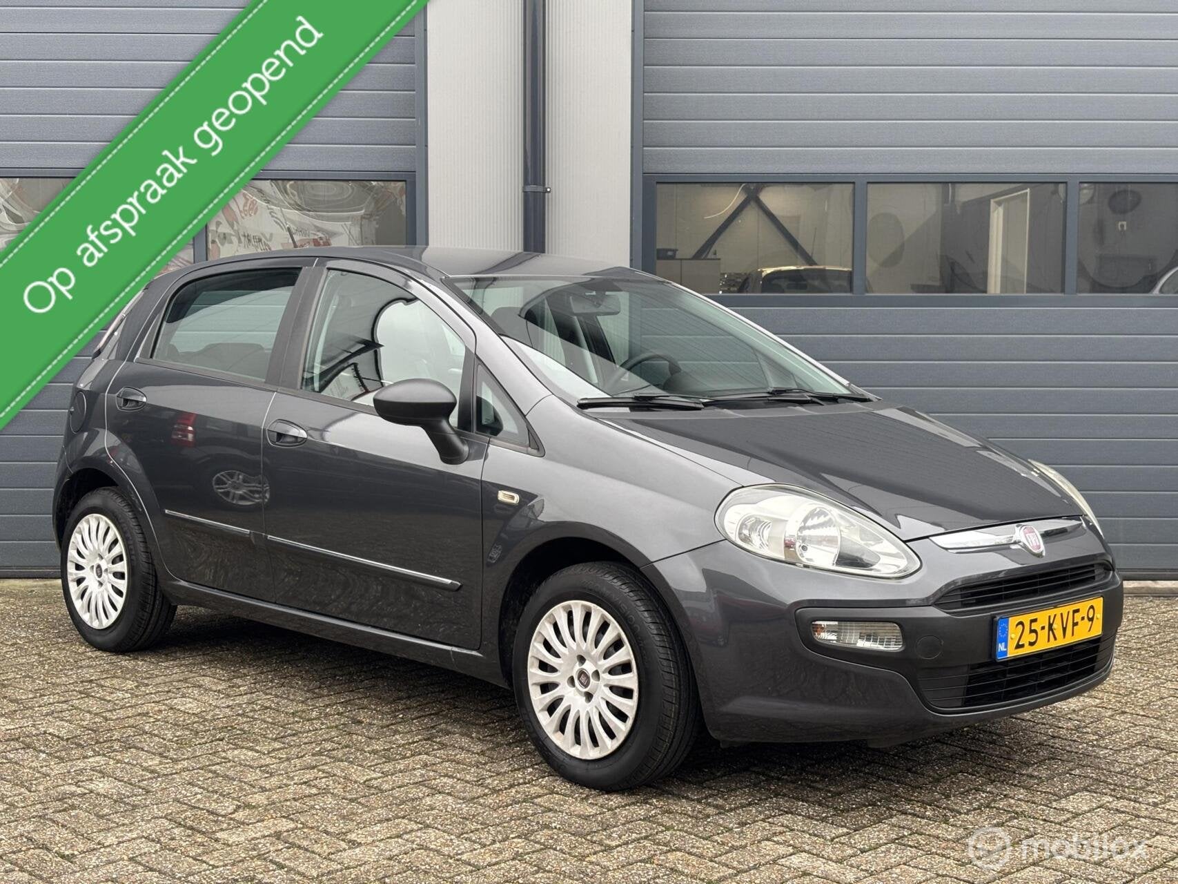 Fiat Punto Evo 1.4 Dynamic Automaat Uitvoering, Auto's, Voorwielaandrijving, Euro 5, 40 €/maand, 4 cilinders