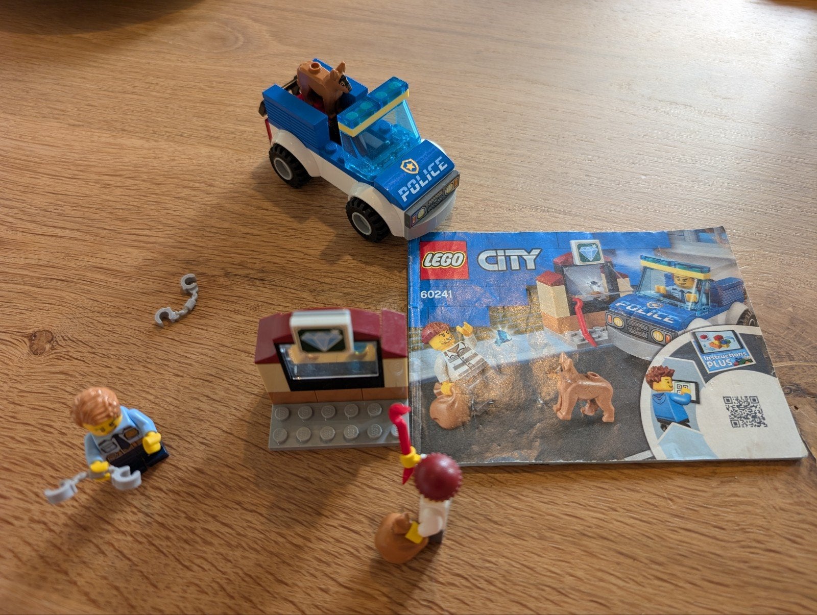 LEGO City 4+ 60241 Politie Honden Eenheid, Ophalen of Verzenden, Zo goed als nieuw, Overige merken