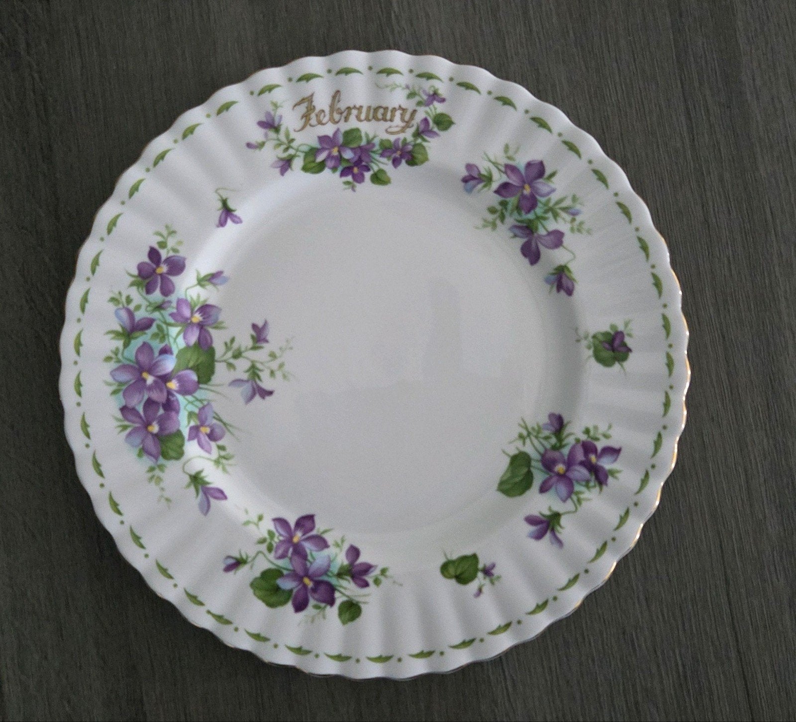 Royal Albert bordje, Ophalen of Verzenden, Zo goed als nieuw, Porselein, Bord of Schaal