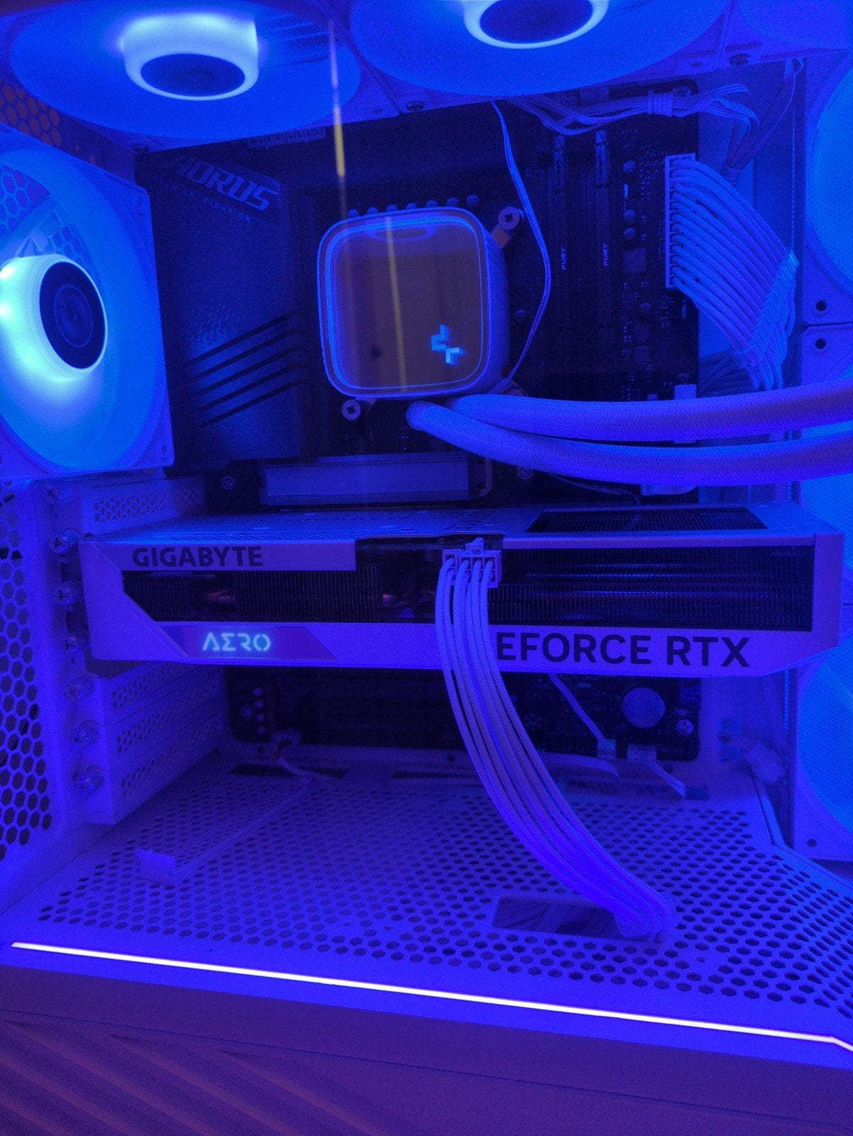 Gigabyte GeForce RTX 4060 Ti Aero OC 8G, Computers en Software, Videokaarten, GDDR6, PCI-Express 4, Ophalen of Verzenden, Zo goed als nieuw