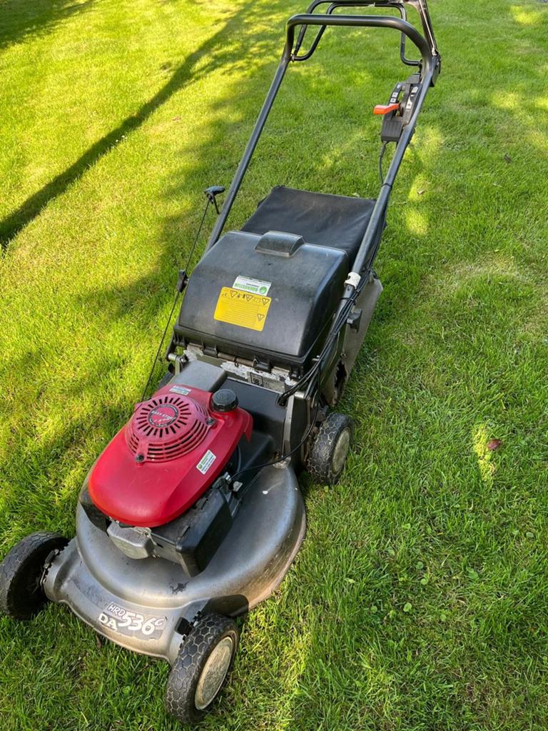 Honda motormaaier HRD536c met maai zak, Ophalen of Verzenden, Gebruikt, 50 cm of meer, Versnellingen