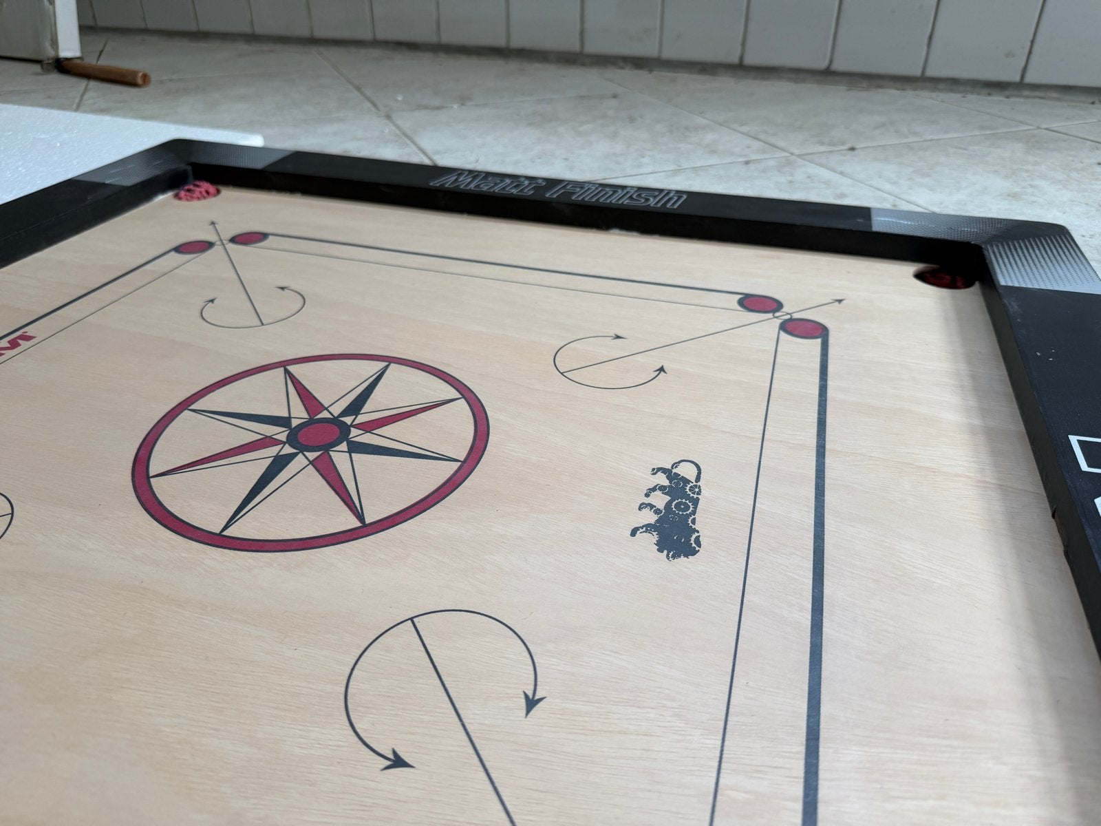 Carrom Board | indian board game | Matt Finish, Water Proof, Een of twee spelers, Ophalen, Zo goed als nieuw