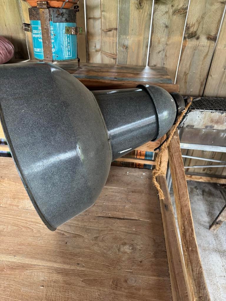 Grote Industriële Hanglamp - 75cm Hoog, 60cm Diameter, Ophalen, Gebruikt, Metaal, 75 cm of meer