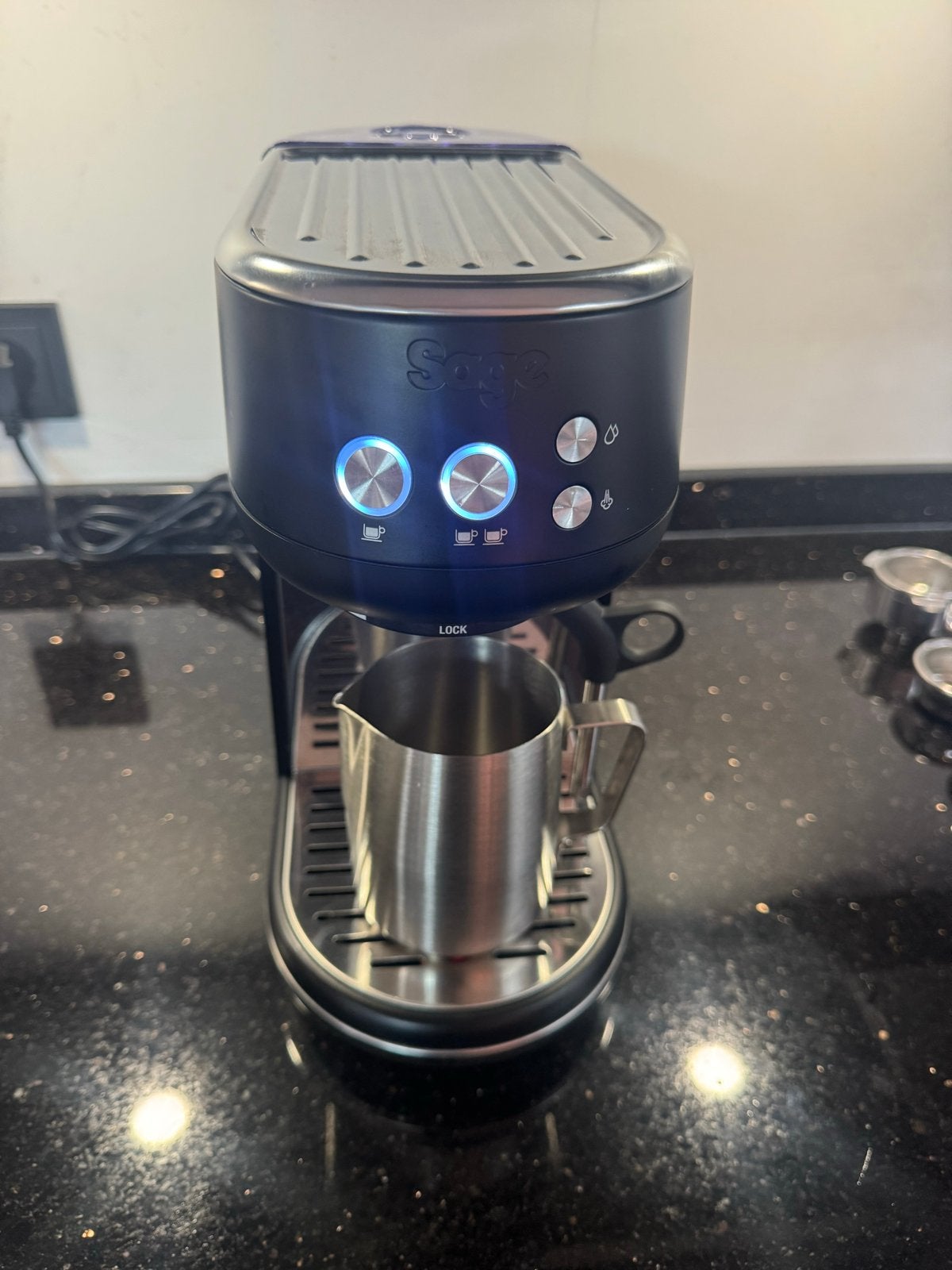 Sage the Bambino Espressomachine - Zo goed als nieuw, Afneembaar waterreservoir, Espresso apparaat, Gemalen koffie, Ophalen of Verzenden