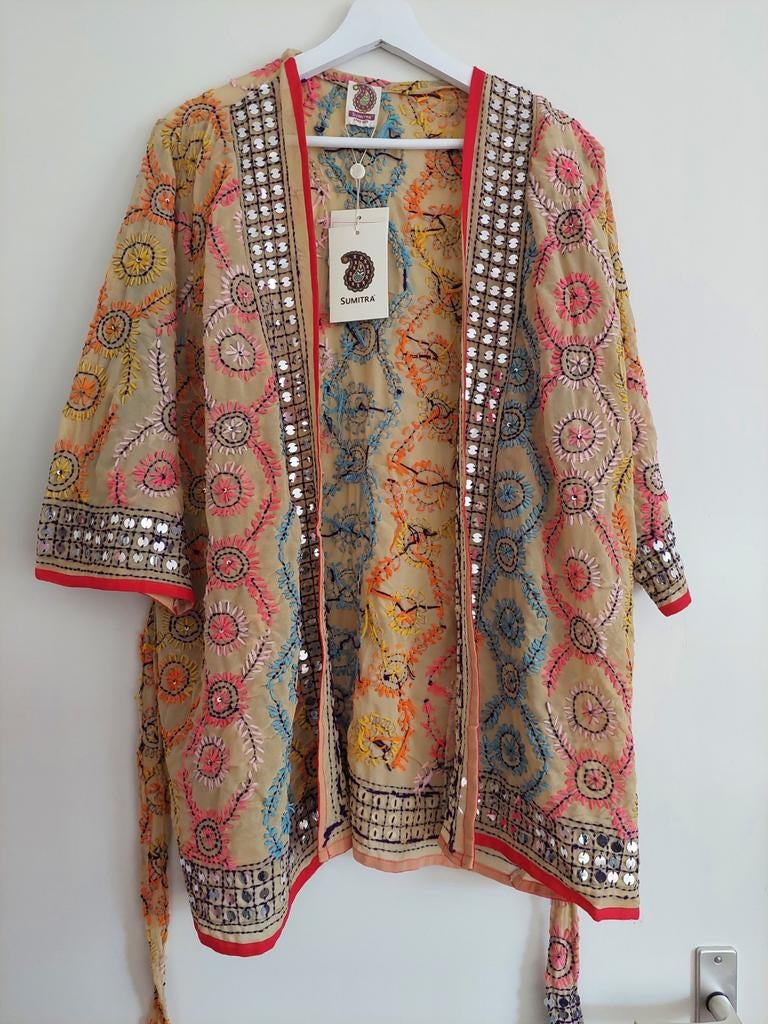 Sumitra Kimono 100% Viscose met borduursels en spiegeltjes, Kleding | Dames, Tops, Maat 38/40 (M), Overige kleuren, Nieuw, Ophalen of Verzenden