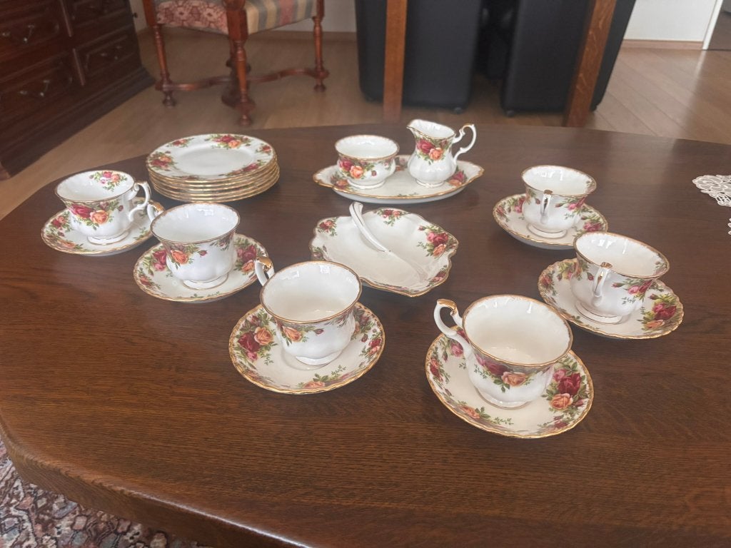 Royal Albert Old Country Roses 22-delige thee set ongebruikt, Ophalen