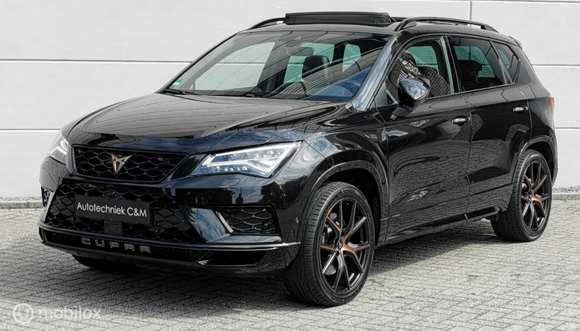 CUPRA Ateca 2.0 TSI 4DRIVE/DSG/300PK/PANO/DCC/ACC/360/BOMVOL, Automaat, Zwart, 4 cilinders, 1984 cc