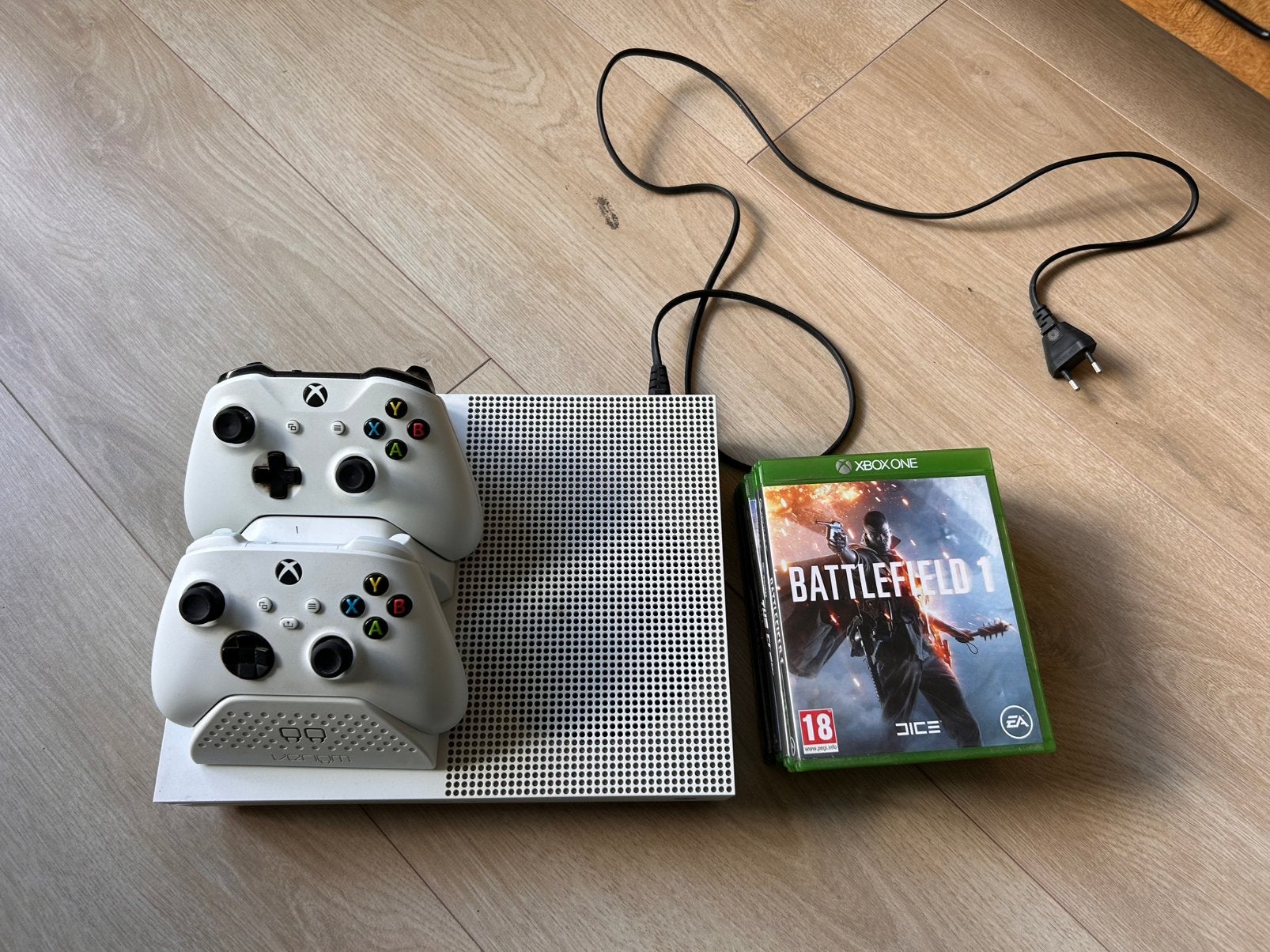 Xbox one S 1tb, Ophalen of Verzenden, Zo goed als nieuw, 1 TB