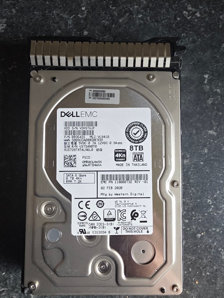 Dell EMC (Western Digital) 8TB Enterprise HDD - SATA 6Gbps, Intern, Server, Zo goed als nieuw, 8 TB