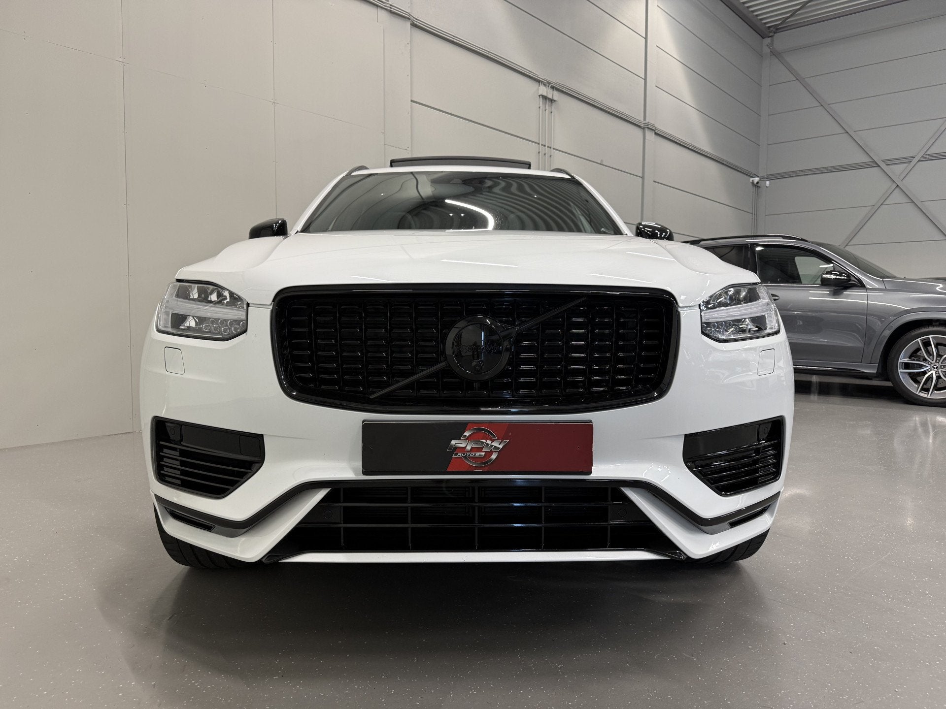 Foto 4 van Volvo XC90 T8 Recharge AWD R-Design PANO/TREKHAAK/SOH 93,7%/