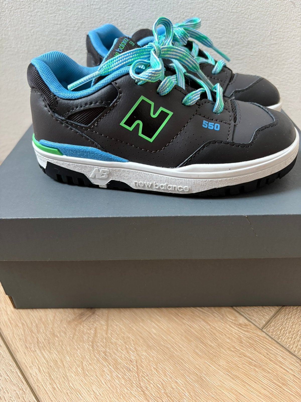 New Balance 530 Zwart/Blauw/Groen - Maat 26,5, Ophalen of Verzenden, Zo goed als nieuw, Jongen of Meisje, Sportschoenen