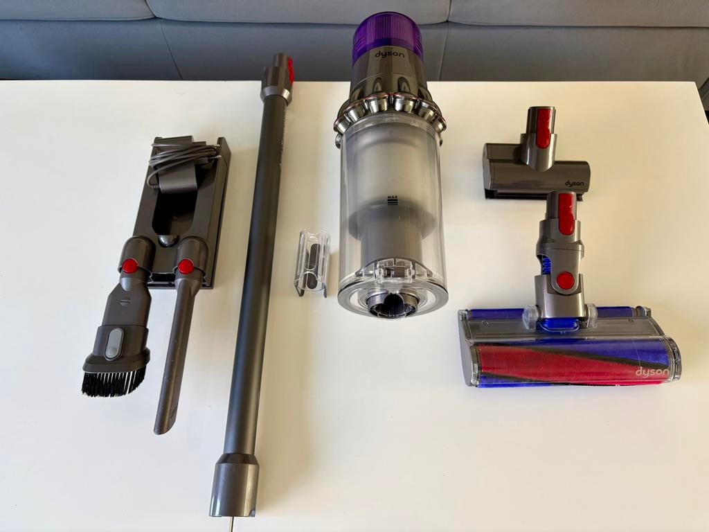 Z.g.a.n. Dyson V11 Absolute steelstofzuiger., Ophalen of Verzenden, Zo goed als nieuw, Dyson, Minder dan 1200 watt