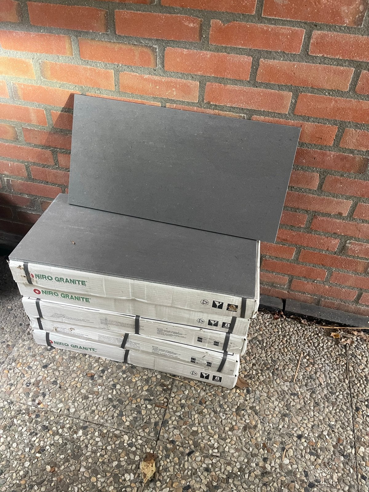 Niro Granite tegels 300x600mm - 5,4 m², Doe-het-zelf en Verbouw, 40 tot 60 cm, Graniet, Nieuw, Ophalen of Verzenden