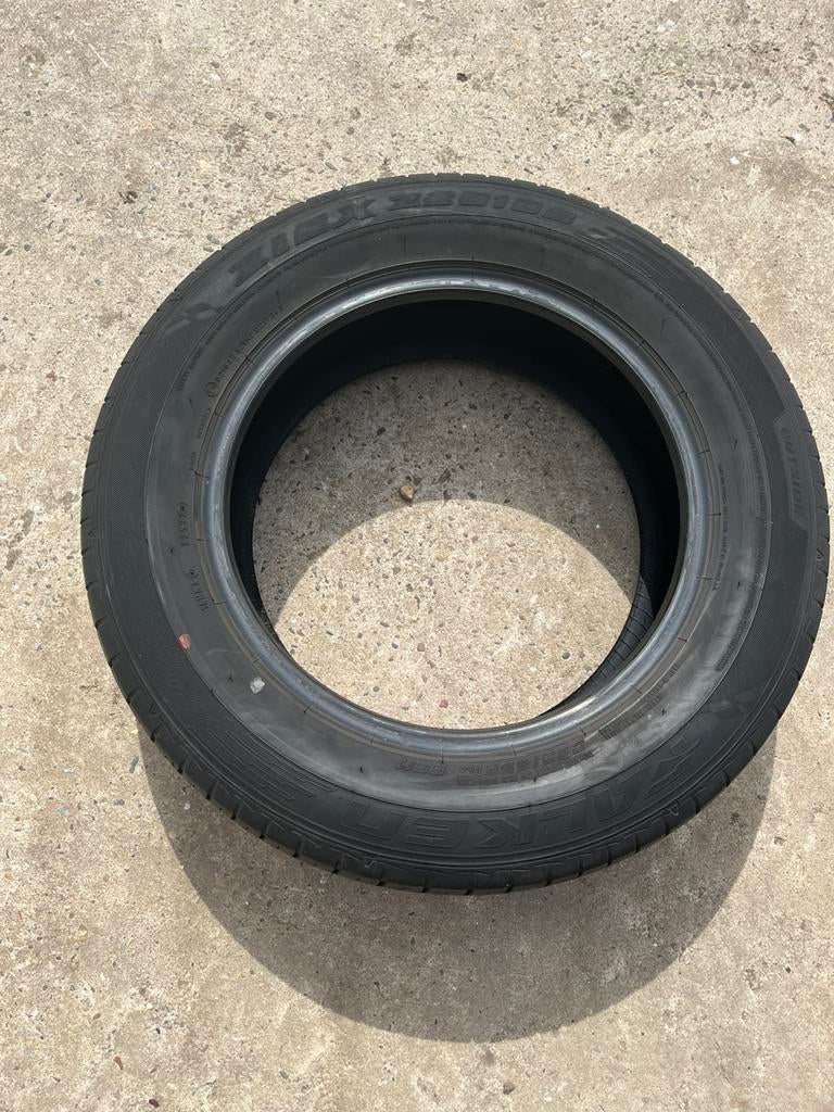 4 Zomerbanden 205/65 R16 voor Toyota Yaris (zonder velgen), Ophalen, Gebruikt, 16 inch, 205 mm