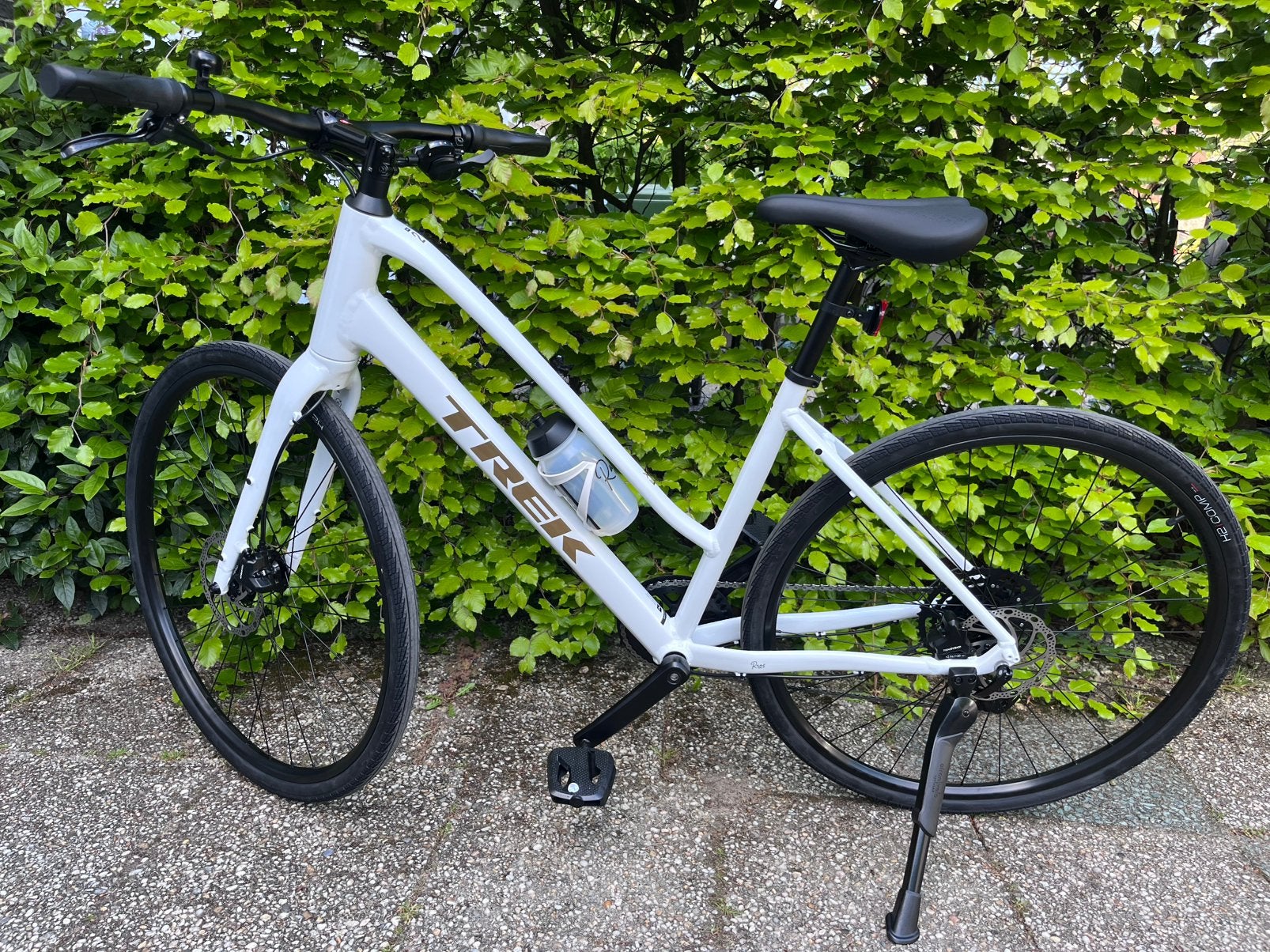 Trek FX2 Gen 4 2026, Fietsen en Brommers, Minder dan 10 versnellingen, Zo goed als nieuw, Schijfrem, Ophalen