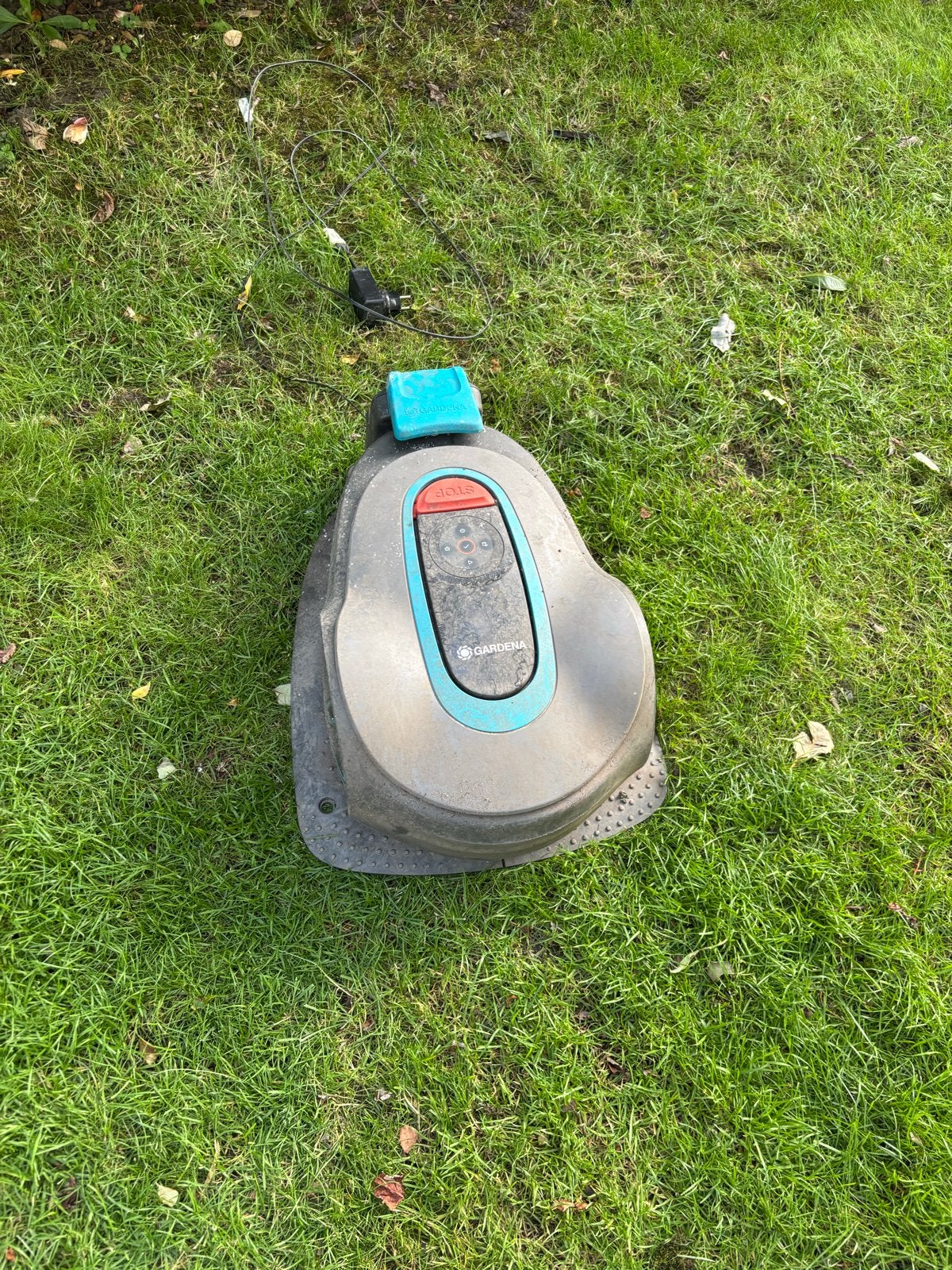 Gardena Robotmaaier - inclusief garage Gebruikt, Tuin en Terras, Robotmaaiers, Ophalen of Verzenden, Gebruikt, 20 tot 25 cm