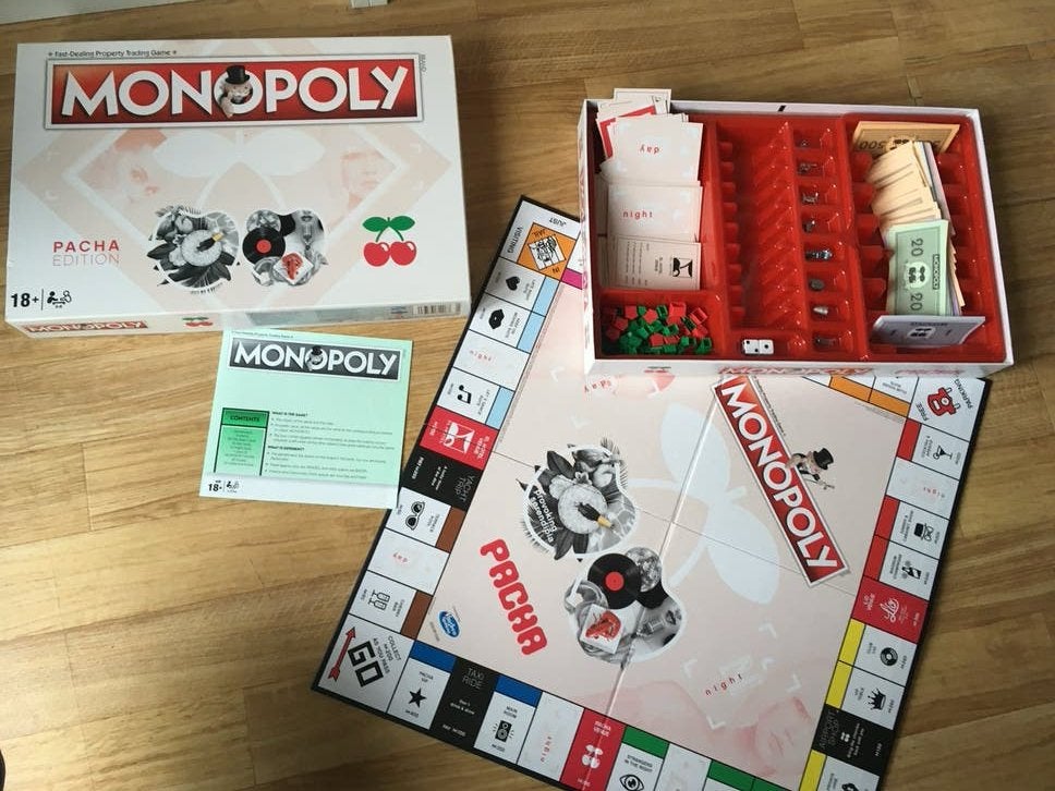 Monopoly Pacha Ibiza Club Editie Bordspel, Drie of vier spelers, Verzenden, Zo goed als nieuw