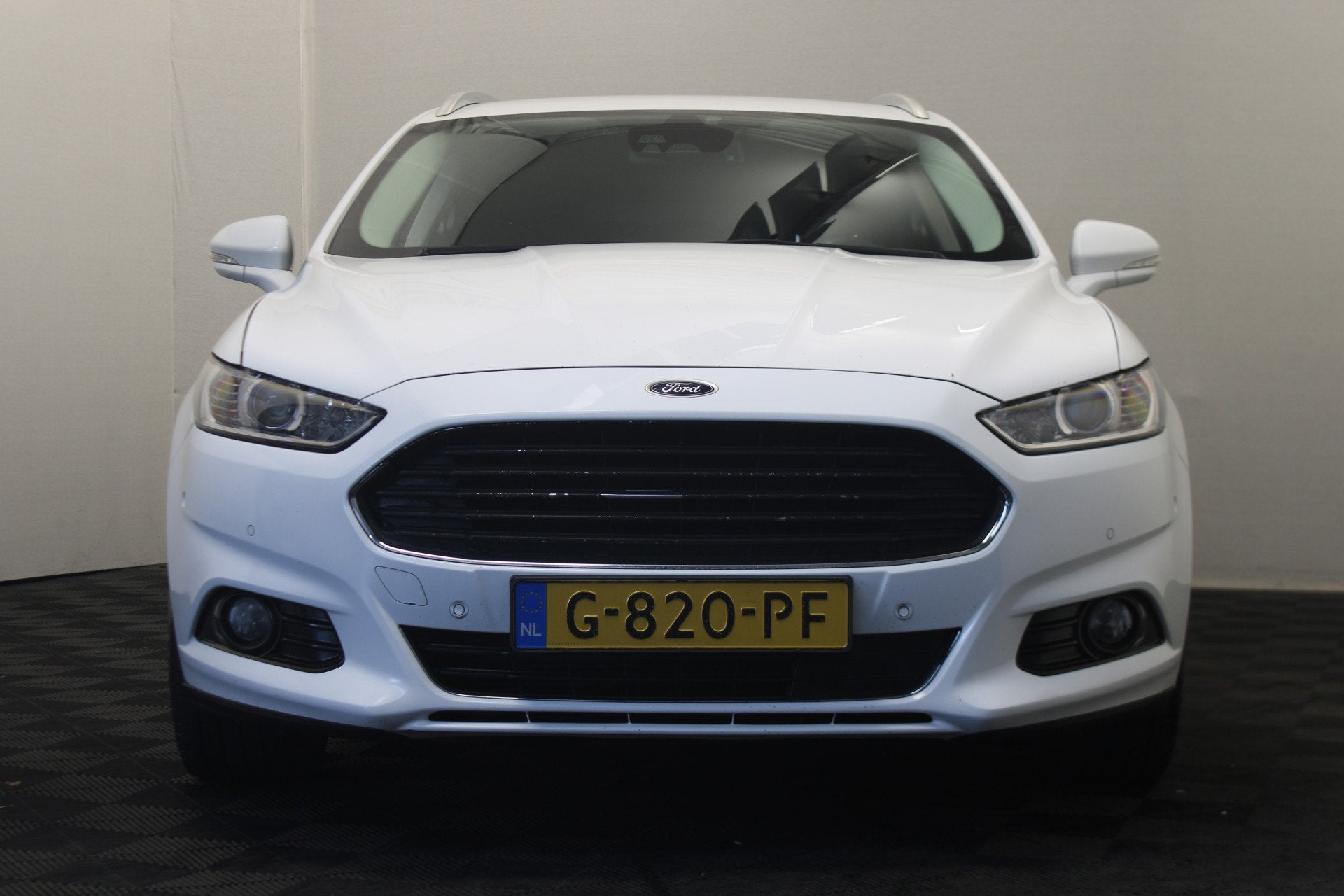 Ford Mondeo Wagon 2.0 TDCi Titanium (bj 2016, automaat), Auto's, Stof, Gebruikt, 4 cilinders, Wit