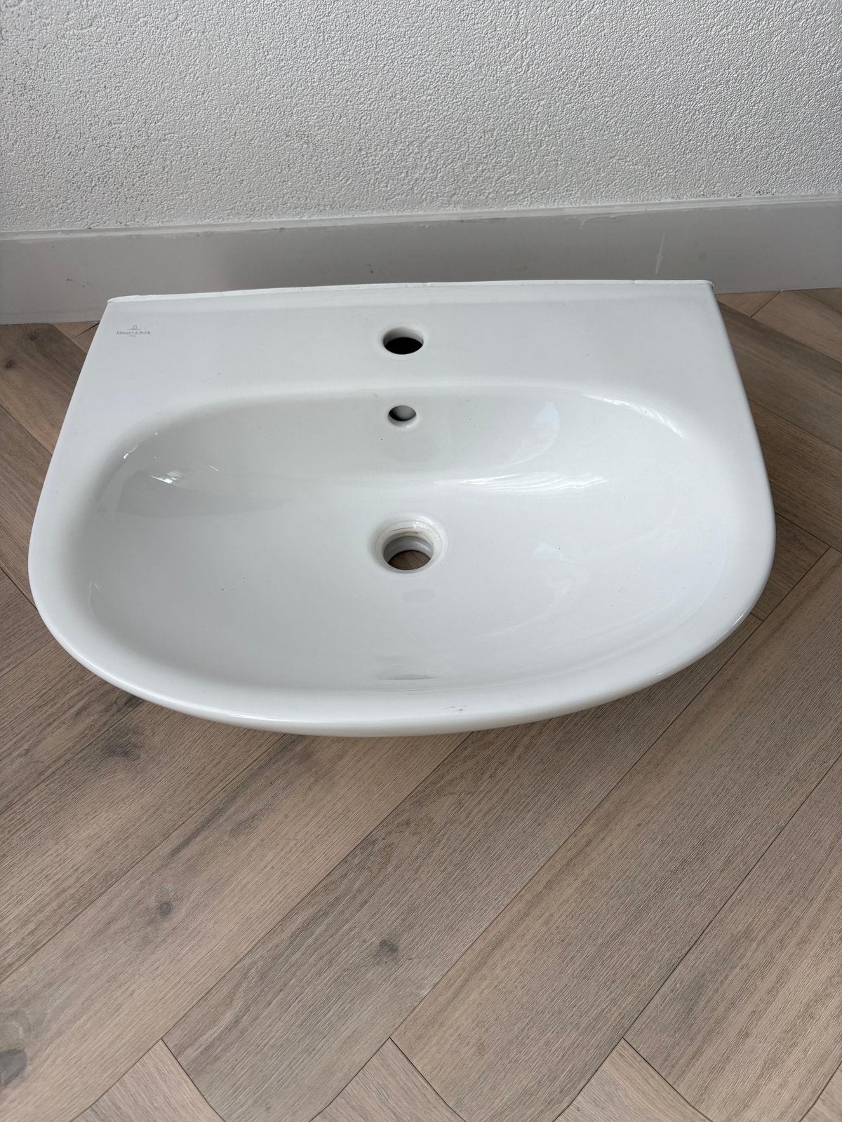 Villeroy & Boch Wastafel Nieuw, Huis en Inrichting, Badkamer | Badkamermeubels, Ophalen, 50 tot 100 cm, Zo goed als nieuw, Minder dan 100 cm