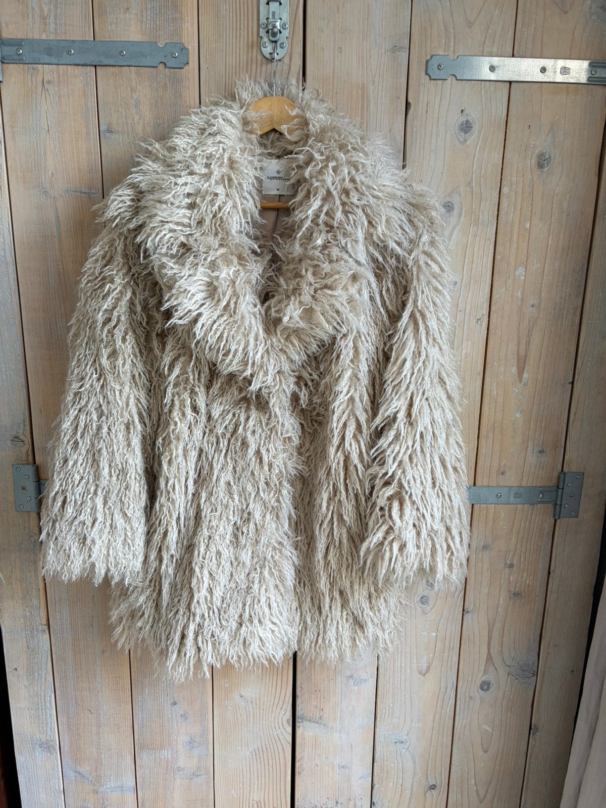 Fluffy jas van SUMMUM, maat M, kleur beige, Kleding | Dames, Verzenden, Nieuw, Maat 38/40 (M), Beige