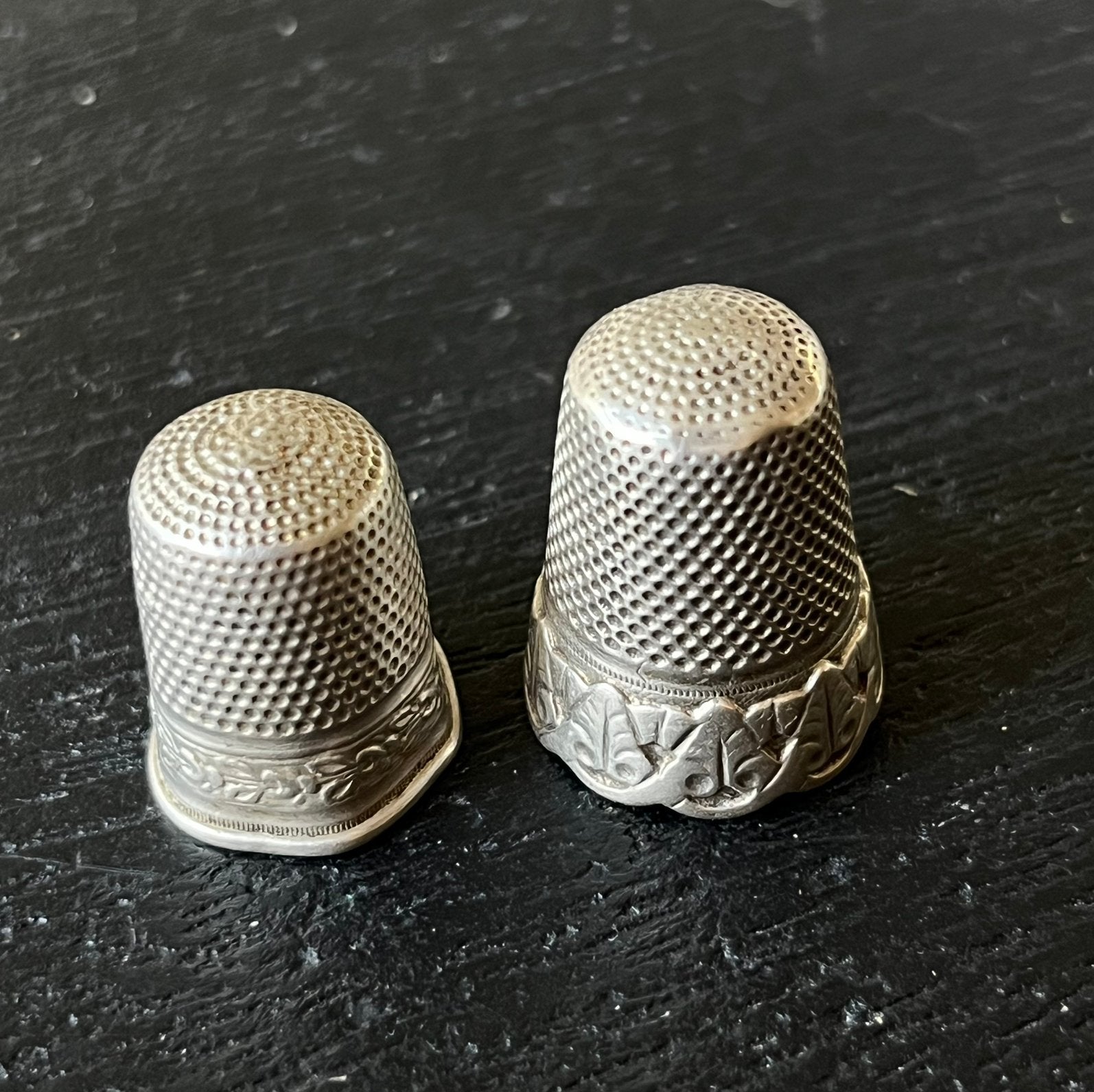 2 zilveren VINGERHOEDJES, Verzenden, Gebruikt, Zilver, Nederland