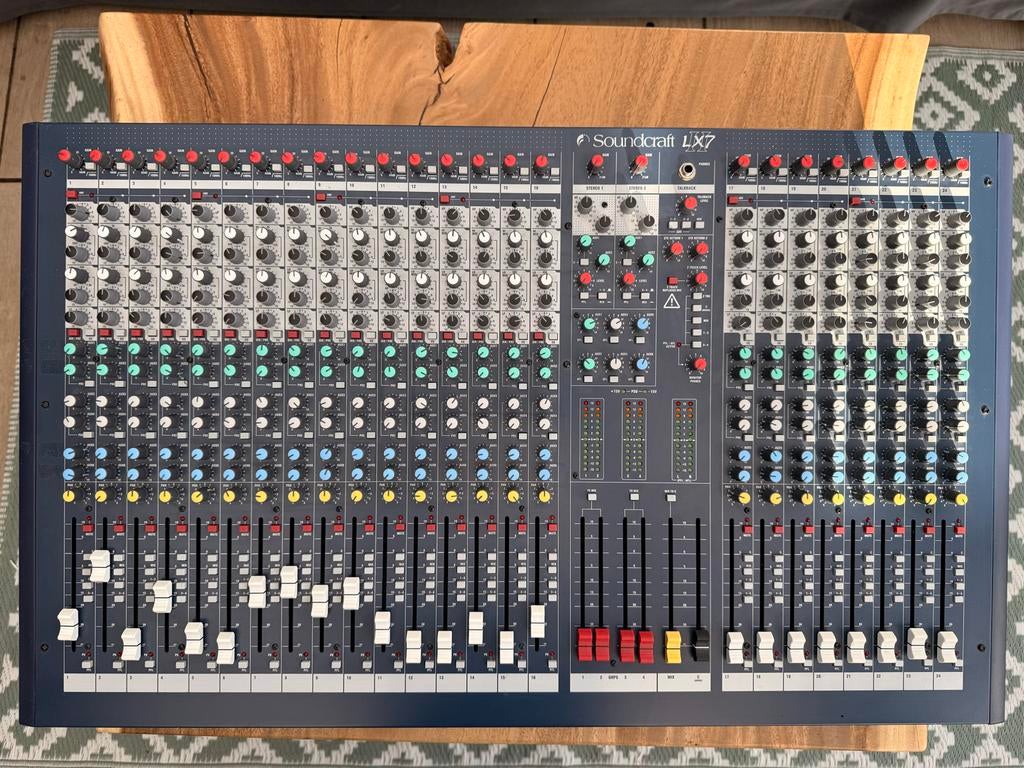 Soundcraft LX7 II Mengpaneel - 24 kanalen, Ophalen, Zo goed als nieuw, 20 kanalen of meer, Microfooningang