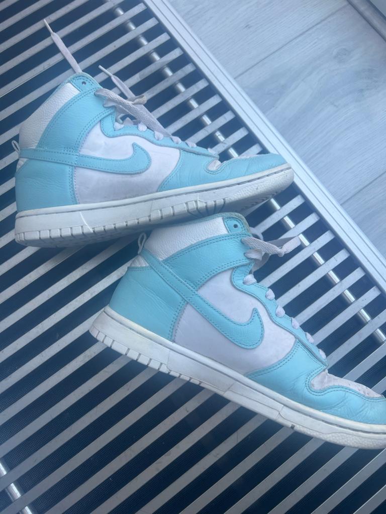 Customized Nike Dunks - Maat 39, Ophalen of Verzenden, Zo goed als nieuw, Schoenen