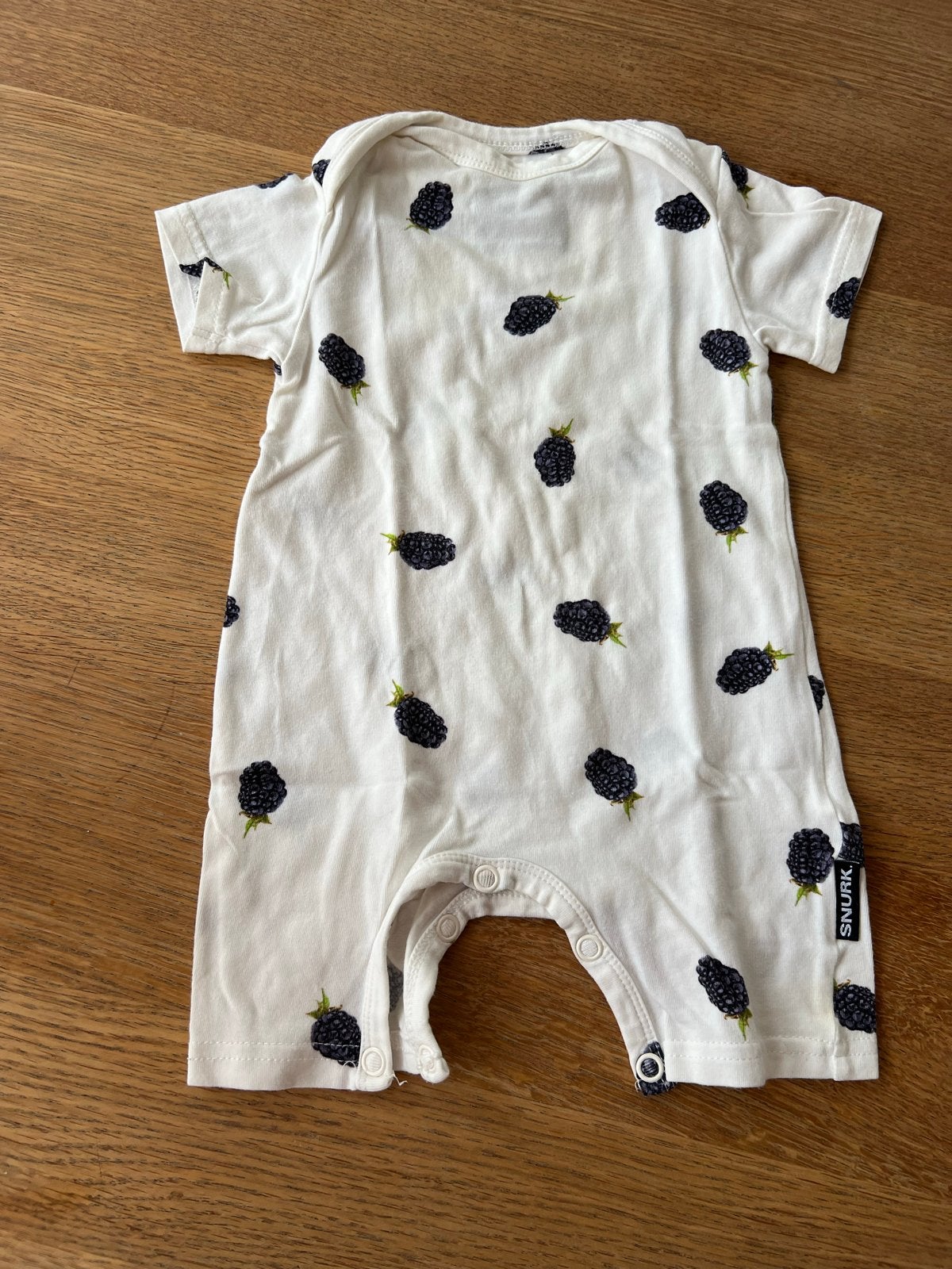 Snurk Romper zomerpakje met Bramenprint - Maat 56, Ophalen of Verzenden, Zo goed als nieuw, Jongetje of Meisje, Pakje