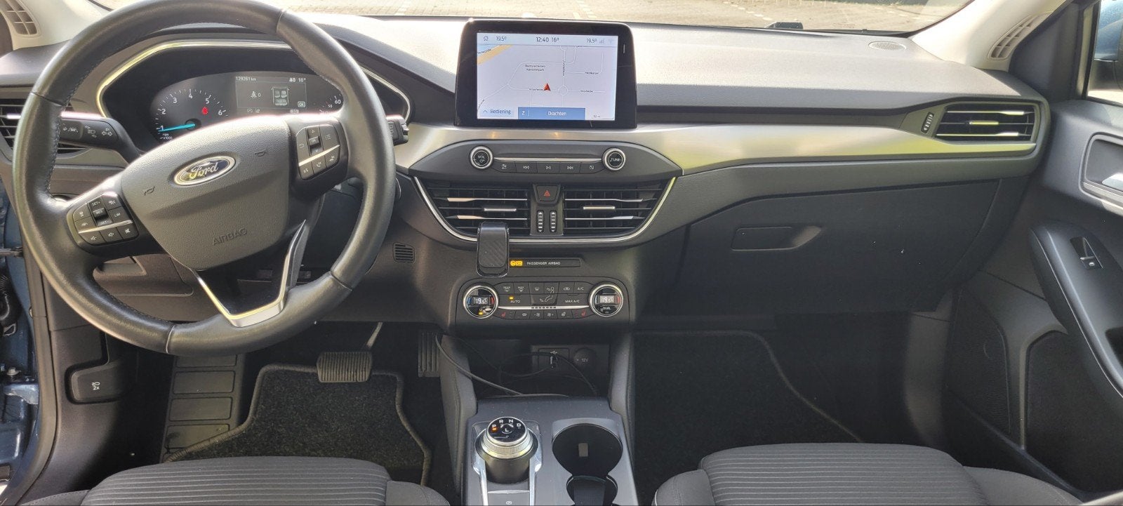 Foto 8 van Ford Focus 1.0 Ecoboost 125pk 2020 Blauw