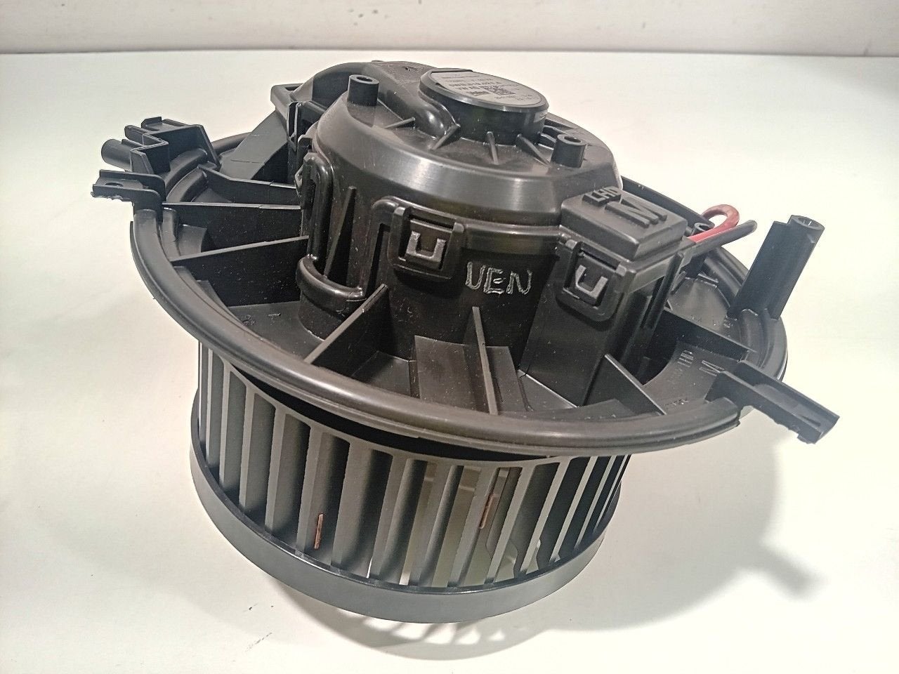 Kachel ventilator motor Volkswagen Golf, Onderdelen@venauto.nl, Van der Ven Autorecycling B.V., Gebruikt, Ettenseweg 76, 4706 PB Roosendaal, The Netherlands