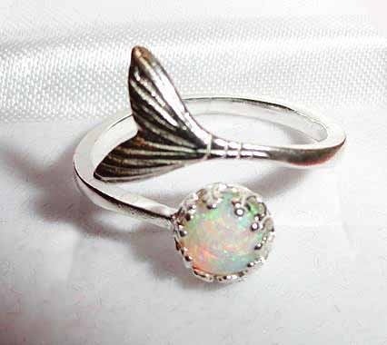 Ring Opaal mermaid tail Zilver 925 verstelbaar, 18 tot 19, Nieuw, Ophalen of Verzenden, Met edelsteen