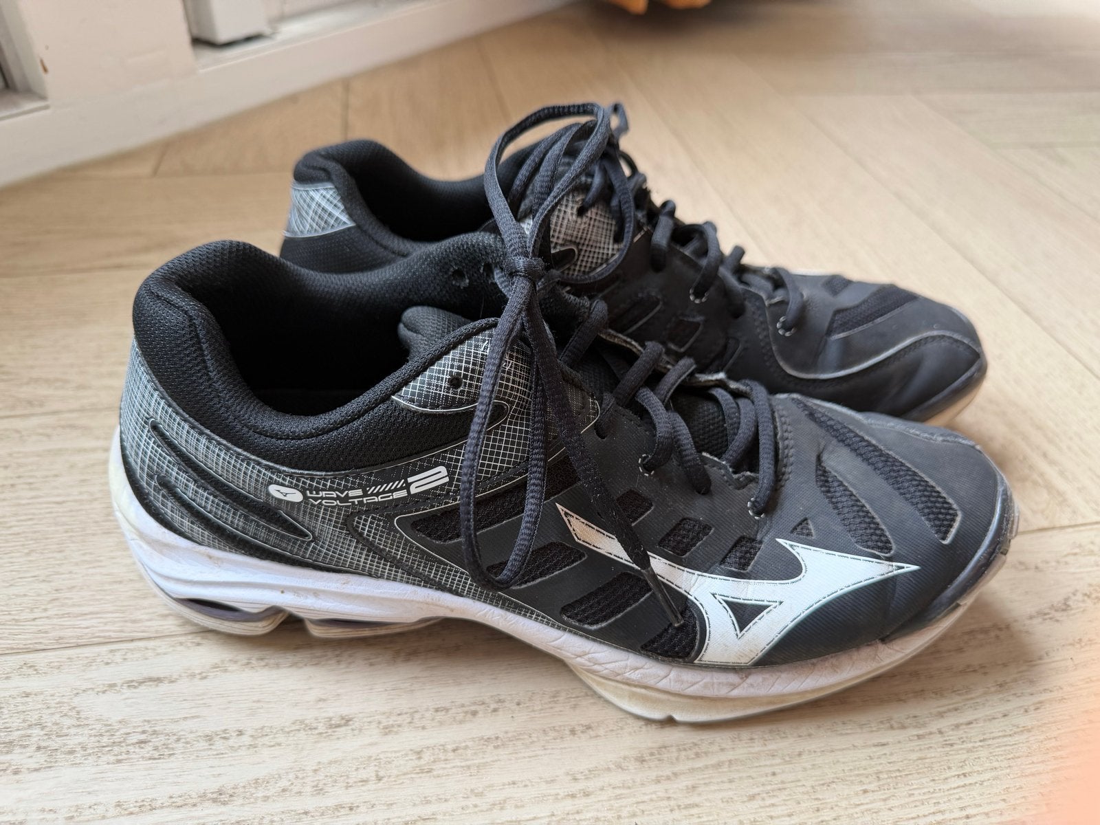 Mizuno Wave Volleybal Schoenen Maat 42, Ophalen of Verzenden, Gedragen, Sportschoenen, Zwart