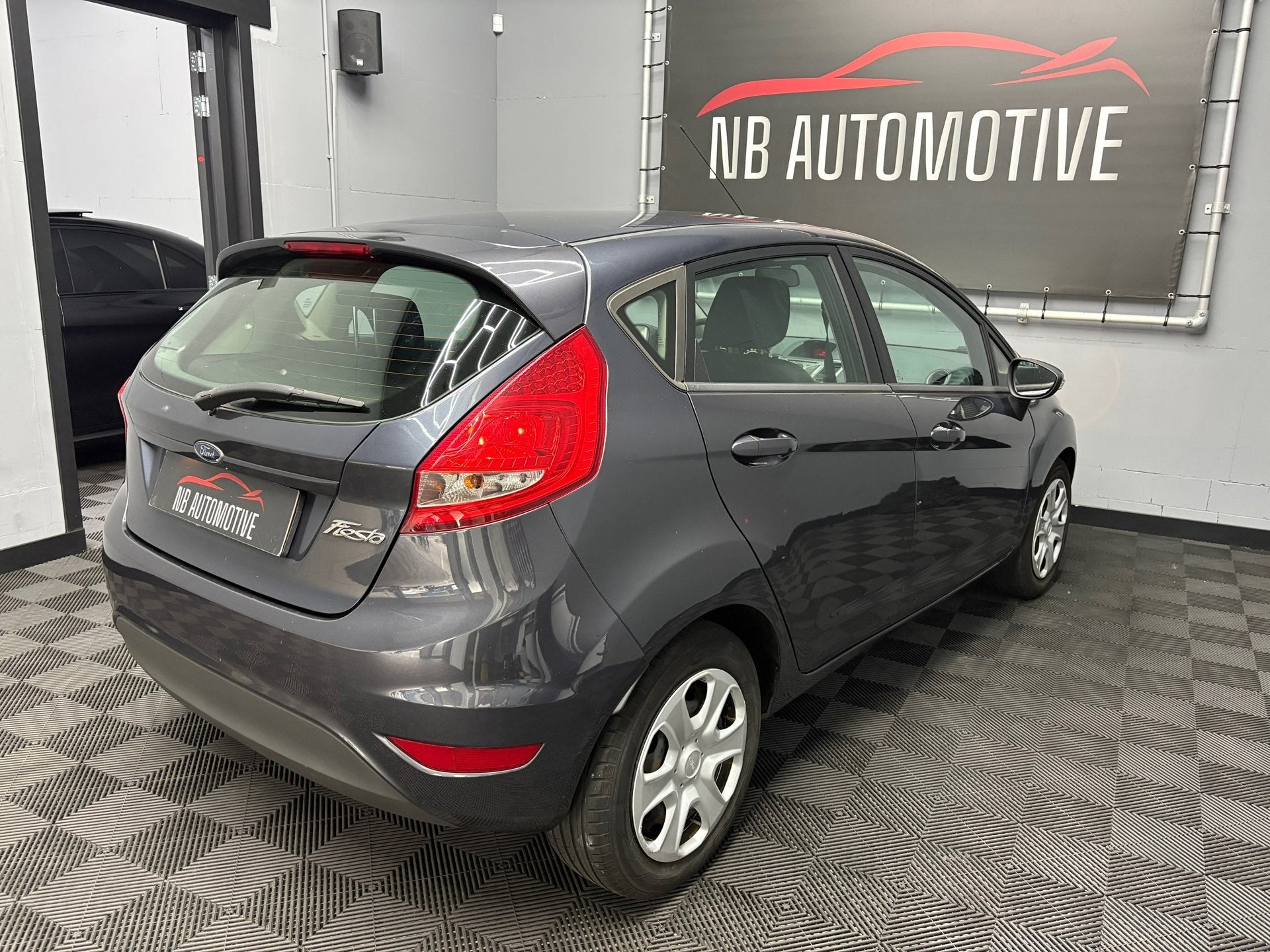 Ford Fiesta 1.25 Limited, Voorwielaandrijving, Euro 5, Stof, 1242 cc