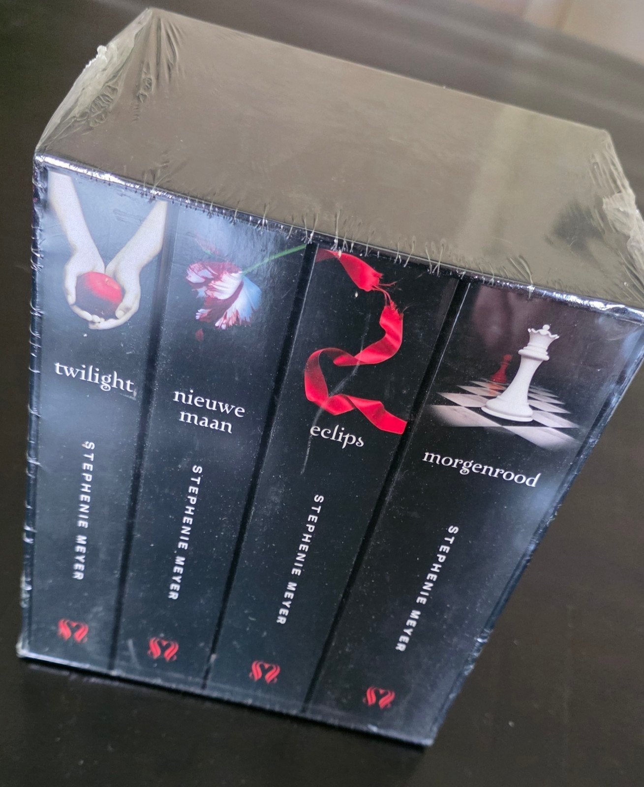 Twilight Saga Boxset - Stephenie Meyer (Nieuw), Boeken, Ophalen of Verzenden, Nieuw, Stephenie Meyer, Nederland