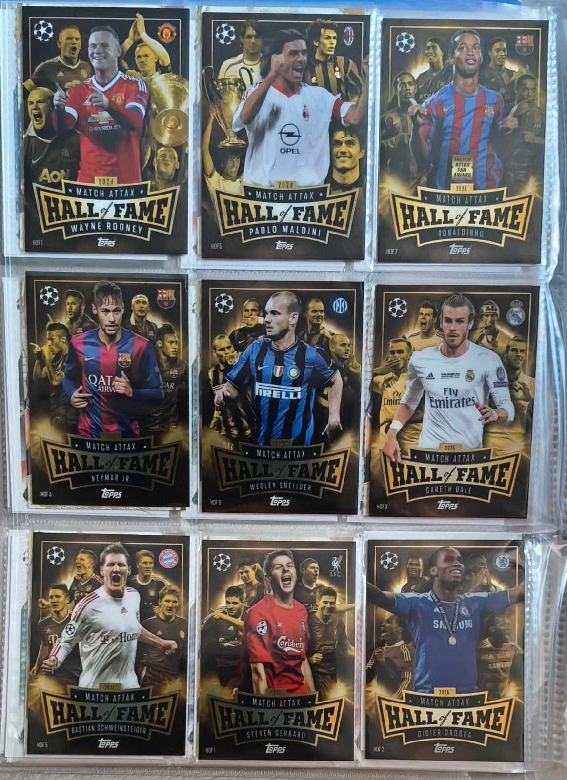 Alle 7 Hall of Fame 2025-26 + 2 van 24-25.. Ronaldinho..., Verzamelen, Ophalen of Verzenden, Nieuw, Buitenlandse clubs, Poster, Plaatje of Sticker