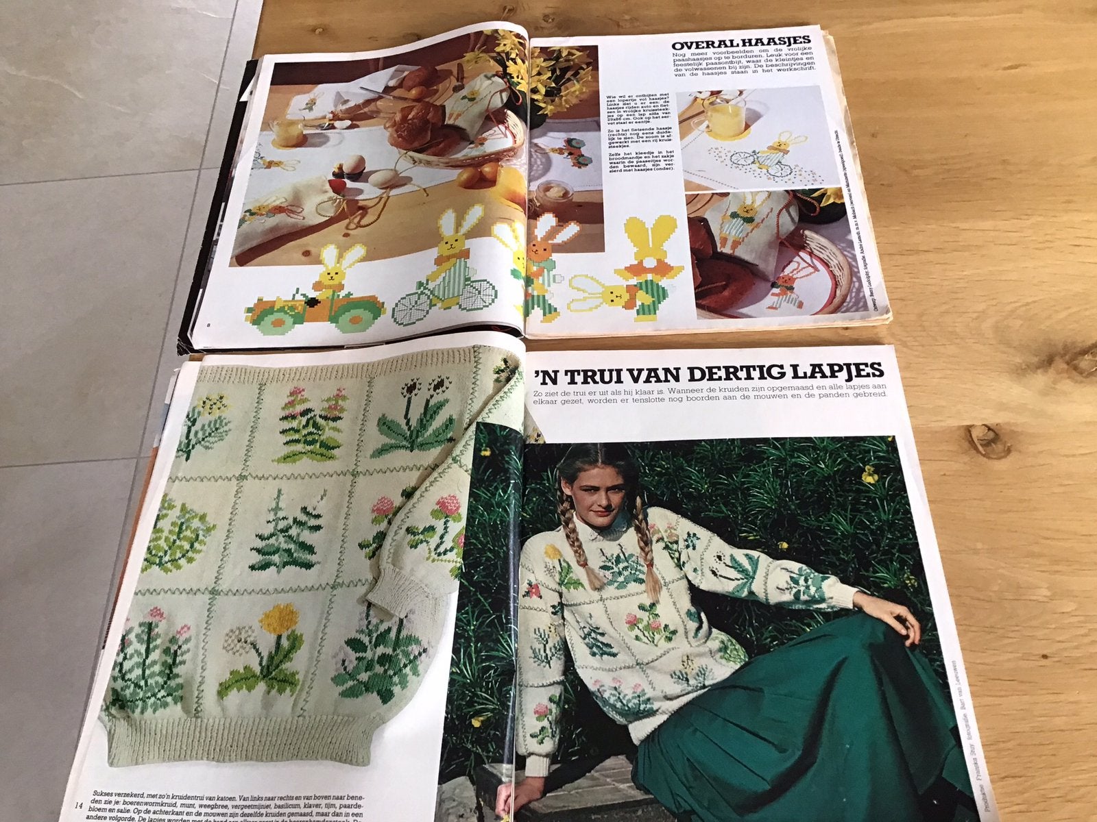 2 Ariadnes ,vol mooie brei,haak,borduurpatronen op het werkb, Hobby en Vrije tijd, Breien en Haken, Ophalen of Verzenden, Gebruikt