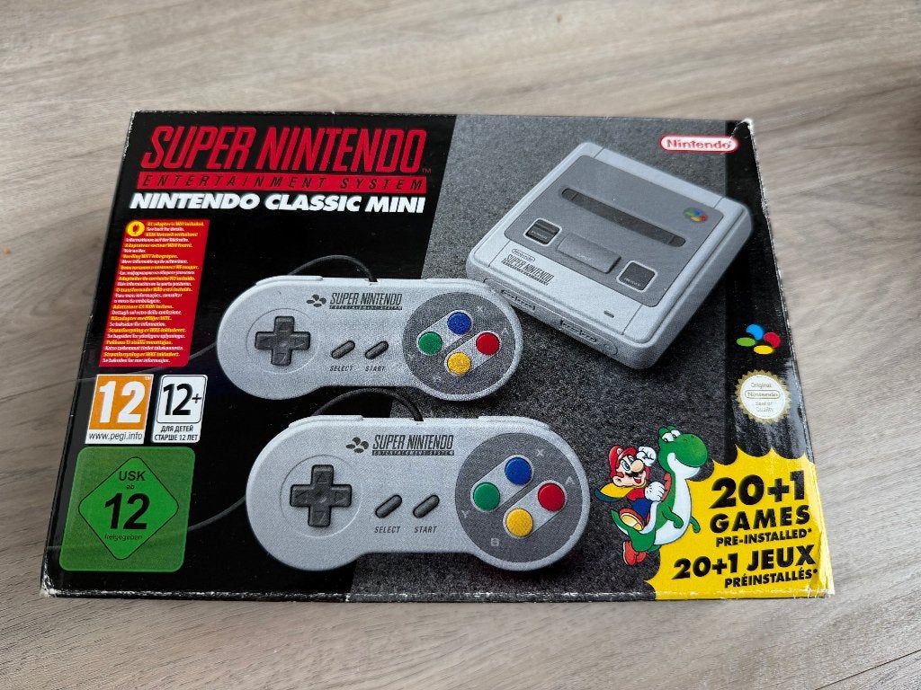 Super Nintendo Classic Mini, Ophalen of Verzenden, Nieuw, Met 2 controllers, Met games