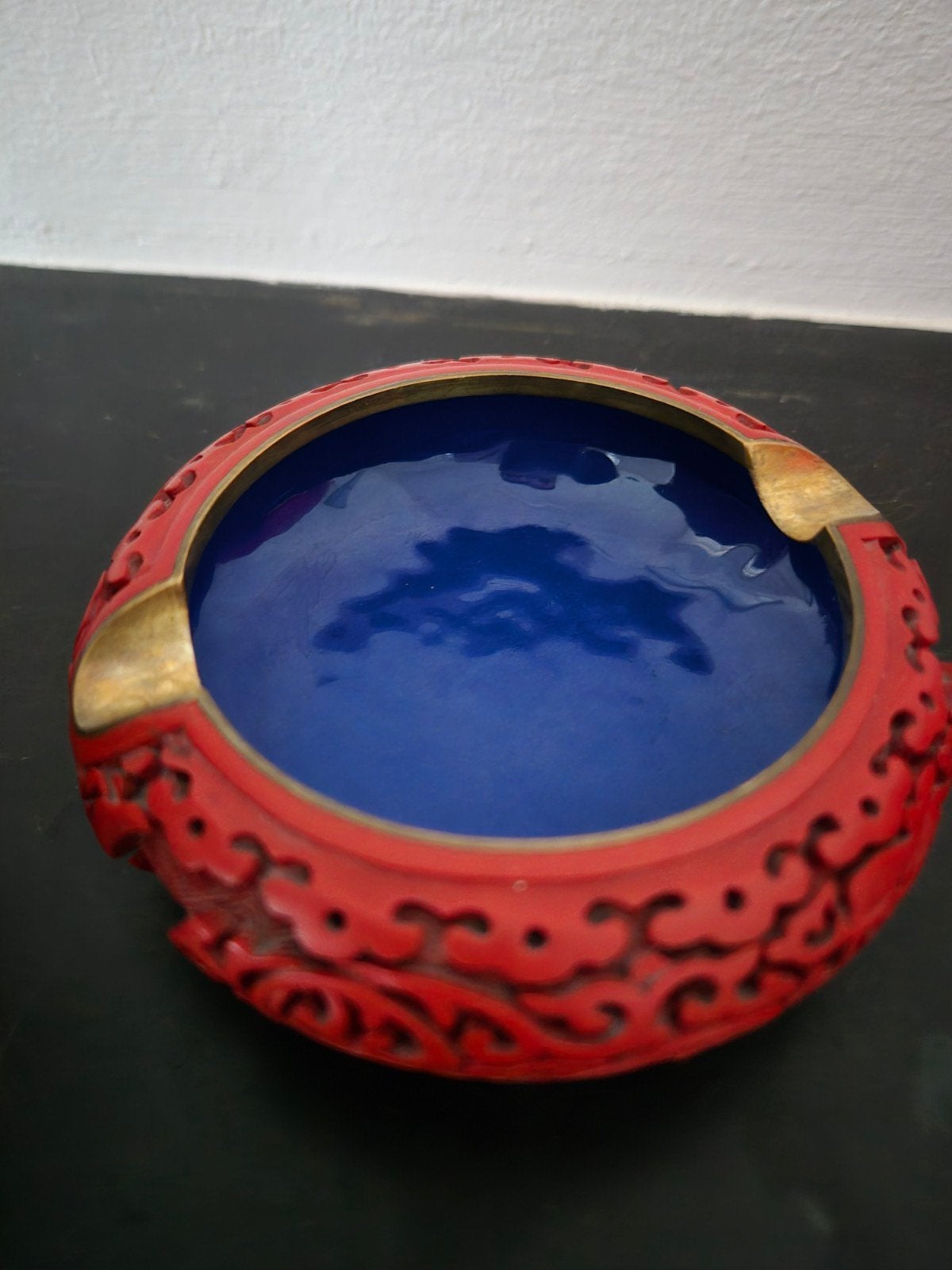 Antieke asbak ca.100 jaar, messing, blauw geëmailleerd, Ophalen of Verzenden, Asbak