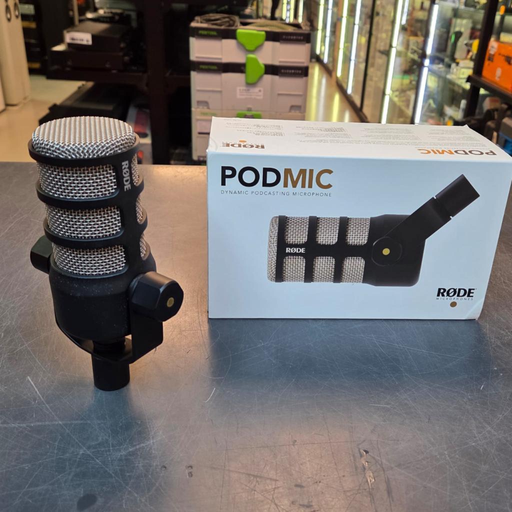 Rode PodMic, in nieuwstaat | Zwart | nwpr 94 euro, Muziek en Instrumenten, Microfoons, Rode, Zo goed als nieuw, Support@rode.com