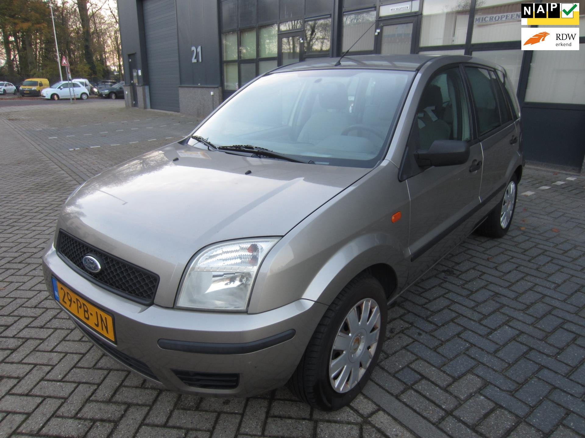 Ford Fusion 1.4-16V Style 2004 NAP! APK!, Voorwielaandrijving, 15 km/l, Origineel Nederlands, Bedrijf