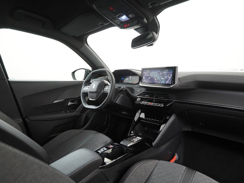 Peugeot e-2008 EV Allure 54 kWh 3 fase | SOH 94% | Navigatie, Auto's, Peugeot, 12 maanden, Gebruikt, 156 pk, Zwart