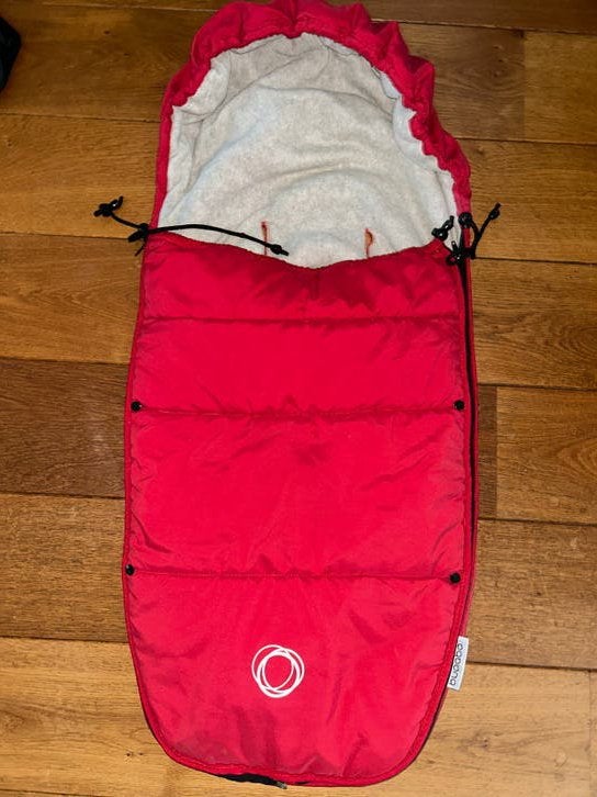 Bugaboo Voetenzak Rood - Zo goed als nieuw, Ophalen of Verzenden, Zo goed als nieuw