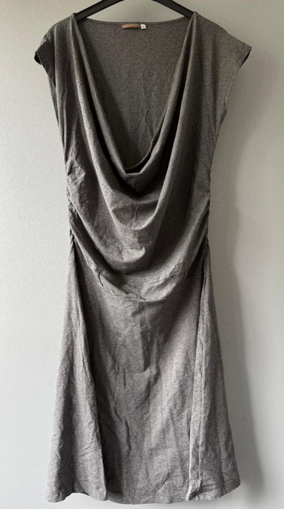 Jurk L met top M en onderrok 42 Carola van Benthum, Kleding | Dames, Maat 42/44 (L), Ophalen of Verzenden, Zo goed als nieuw, Grijs