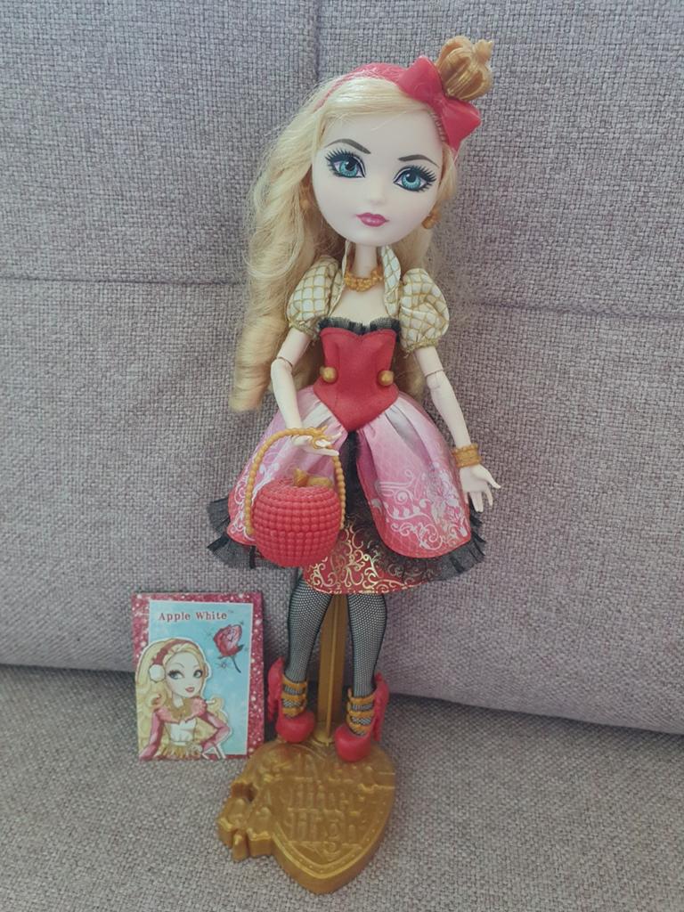 Ever after high, apple white, Verzamelen, Poppen, Ophalen of Verzenden, Pop