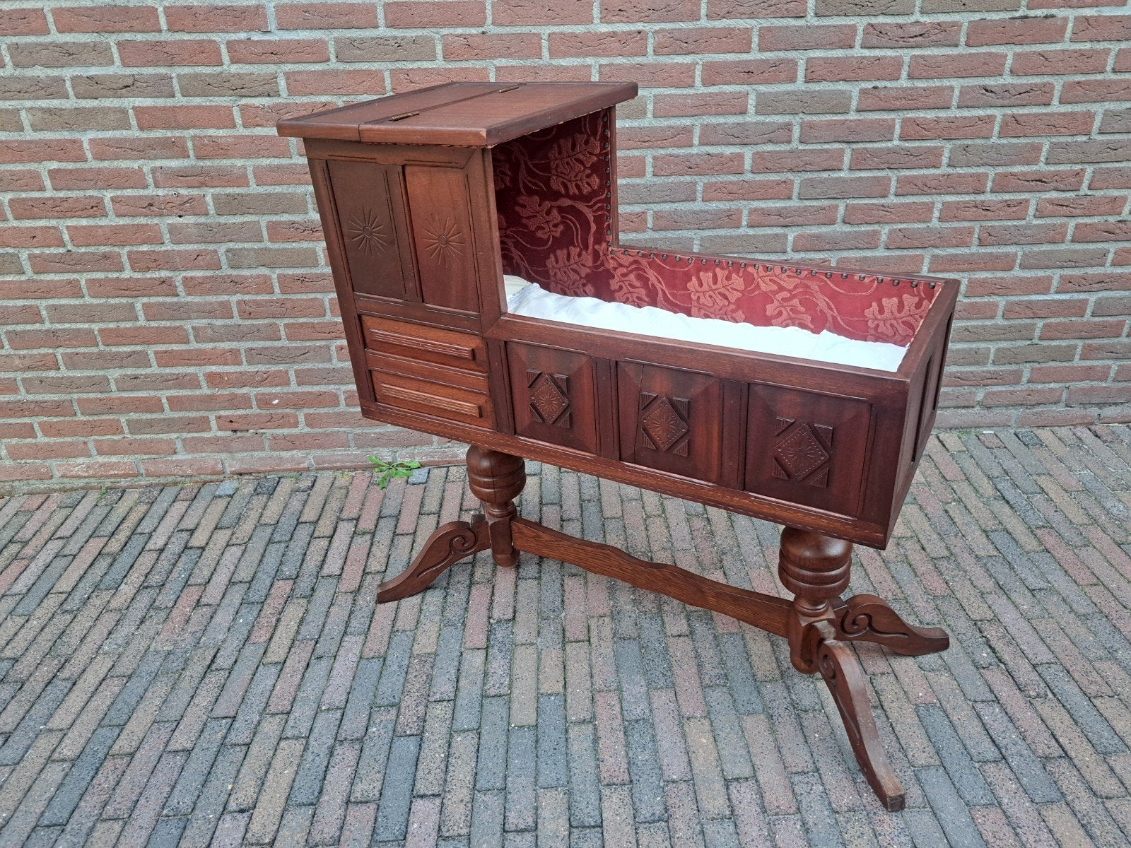 Oude / antieke wieg, Ophalen
