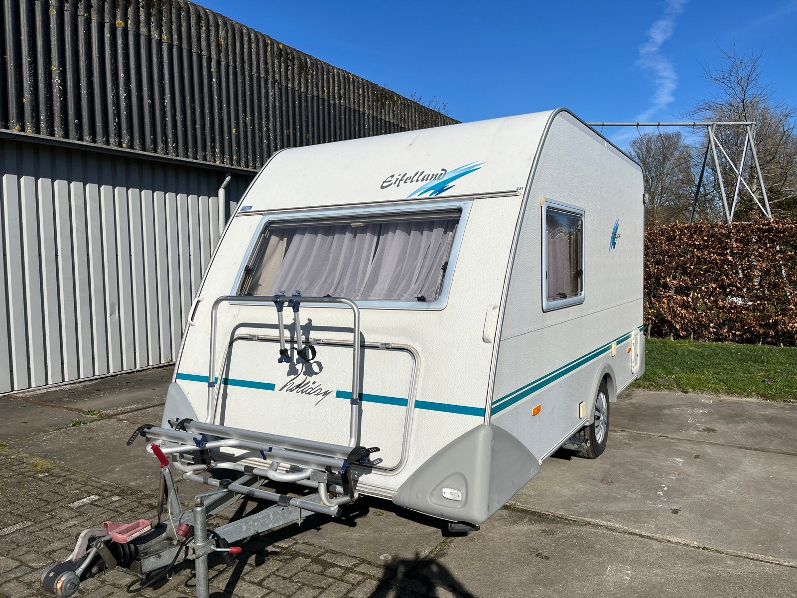 Goed onderhouden Eiffelland caravan, lichtgewicht, Caravans en Kamperen, Caravans, Treinzit, 500 - 750 kg, Kachel, Eifelland