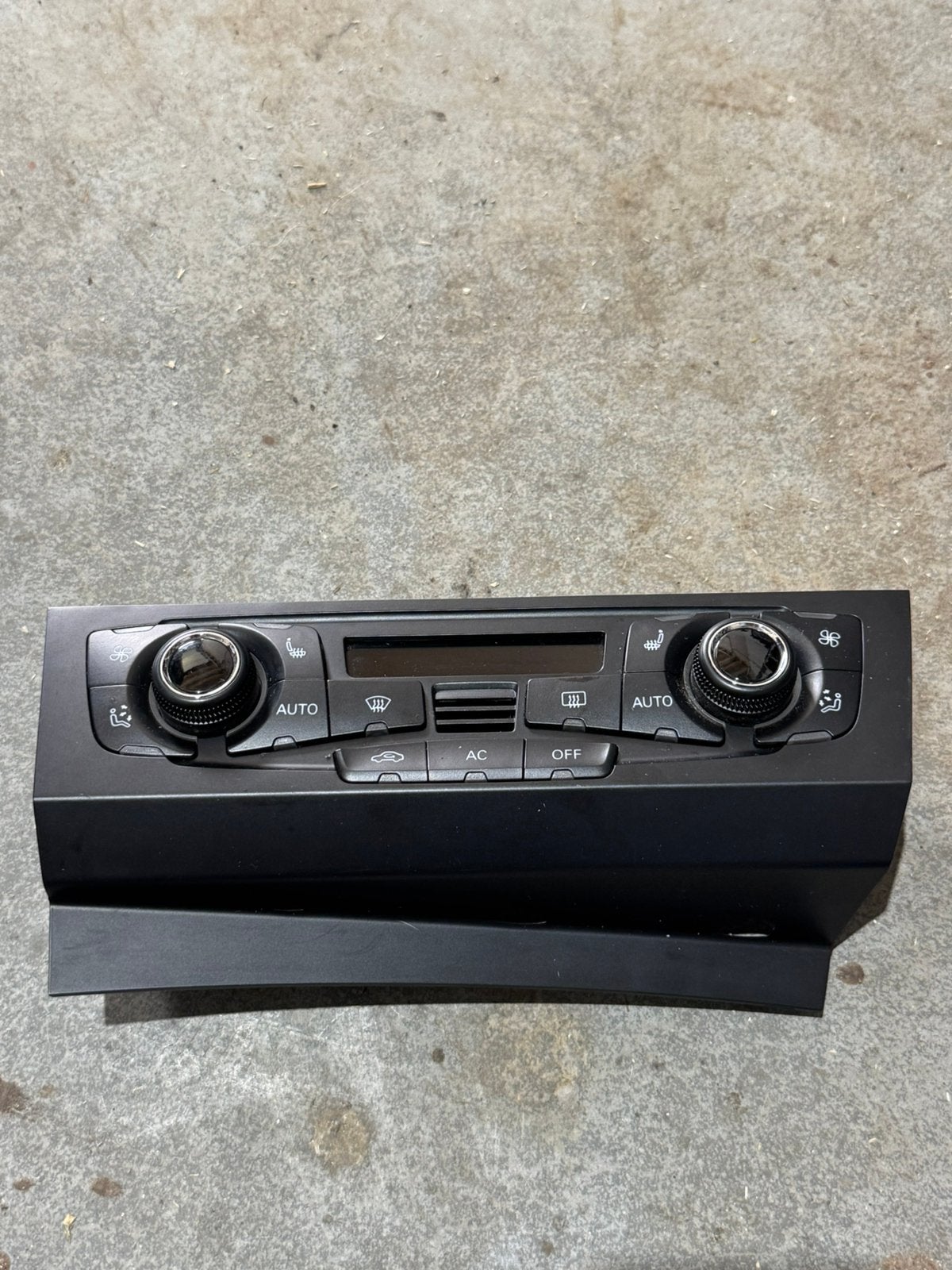 Audi A4 B8 Climate Control Bediening, Ophalen, Zo goed als nieuw