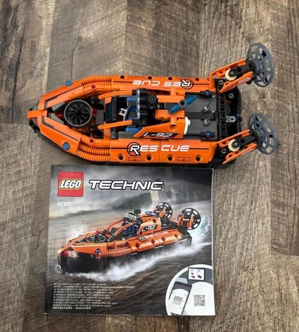 Lego Technic 42120 Hovercraft - Nieuwstaat, Ophalen of Verzenden, Zo goed als nieuw, Technic, Complete set