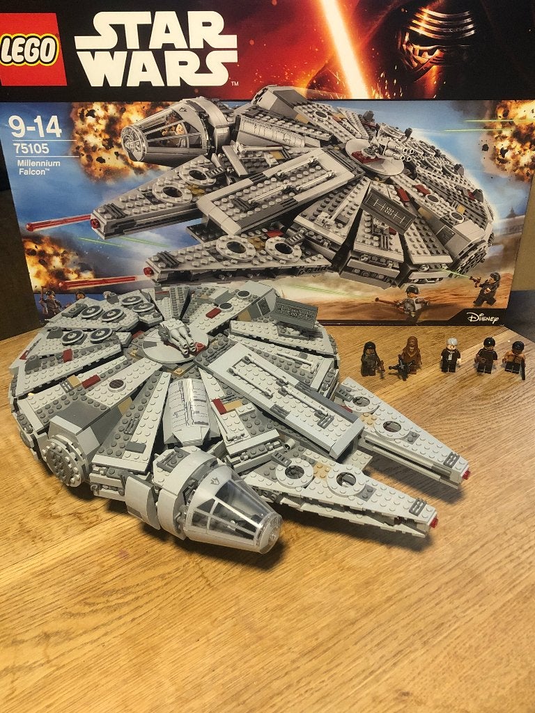 LEGO Star Wars 75105 Millennium Falcon, Kinderen en Baby's, Speelgoed | Duplo en Lego, Gebruikt, Star Wars, Lego, Ophalen of Verzenden